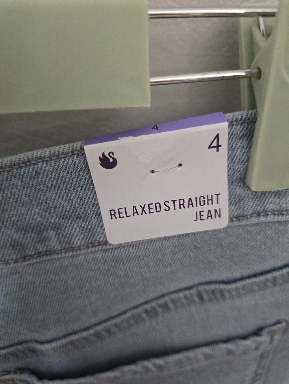 NWT Gloria Vanderbilt Straight Leg Jeans - Picture 6 of 8